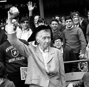 poet Marianne Moore throws out the first pitch at a Yankees game