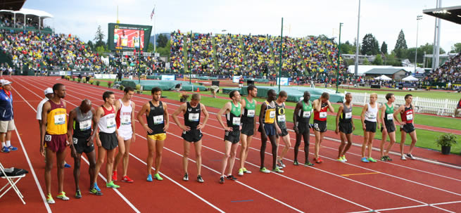Runners lines up to begin the finals of the 5000 meters at the 2012 Olympic Trials